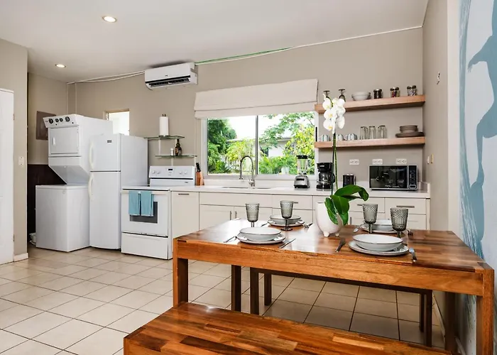 Vv2 55 - Sunny 2br Condo, Walk To * Tamarindo
