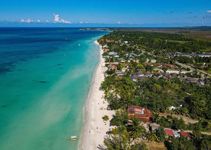 Vv2 55 - Sunny 2br Condo, Walk To Apartment Tamarindo